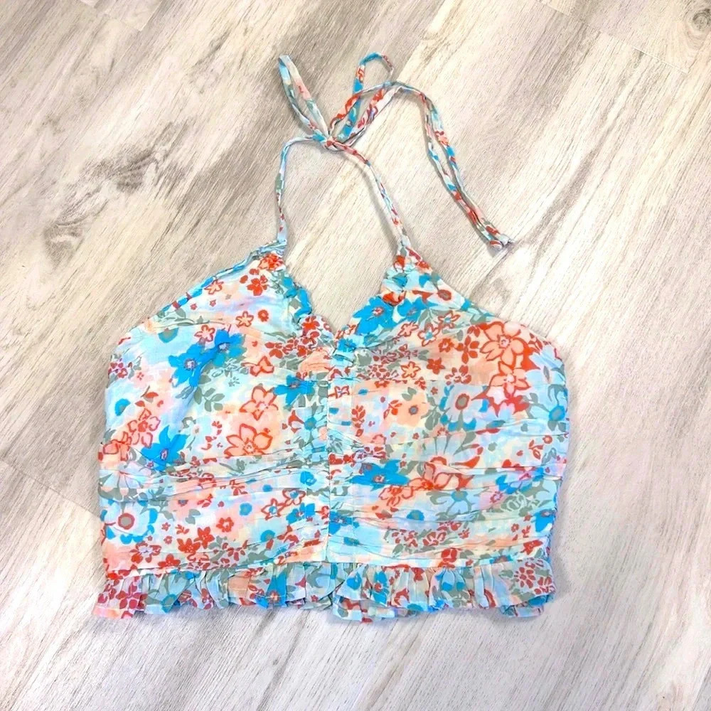 American Eagle All Over‎ Floral Print Tie Neck Smocked Back Halter Top / Size S